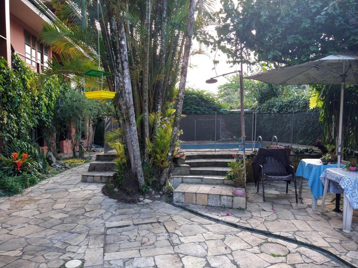 Lindas Suites A Uma Quadra Da Praia E Centro Ubatuba Extérieur photo